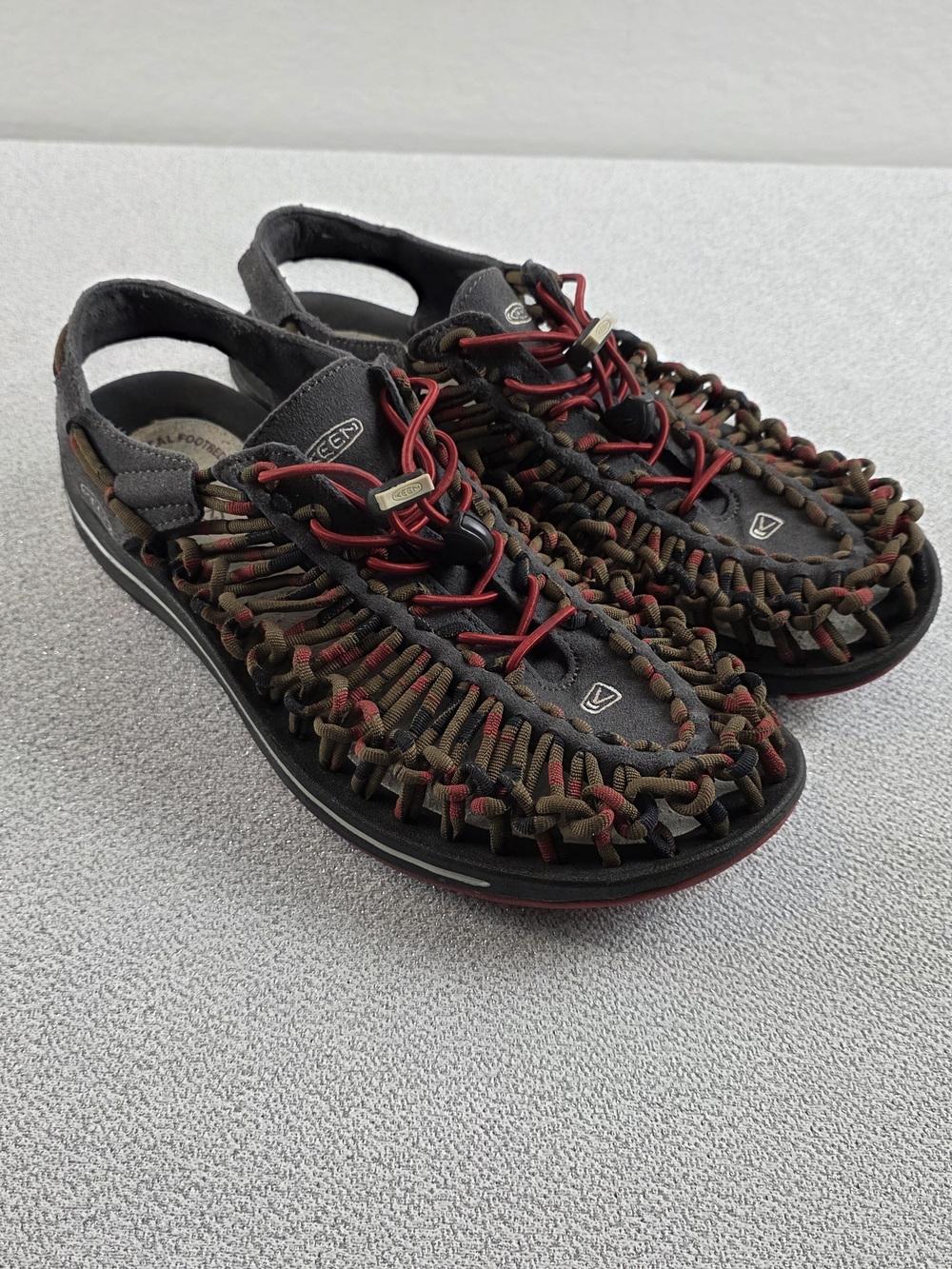 KEEN  Uneek ParaCord Bungee Sandal Brown Red Men's 10